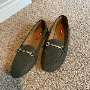 Union Bay olive green loafers